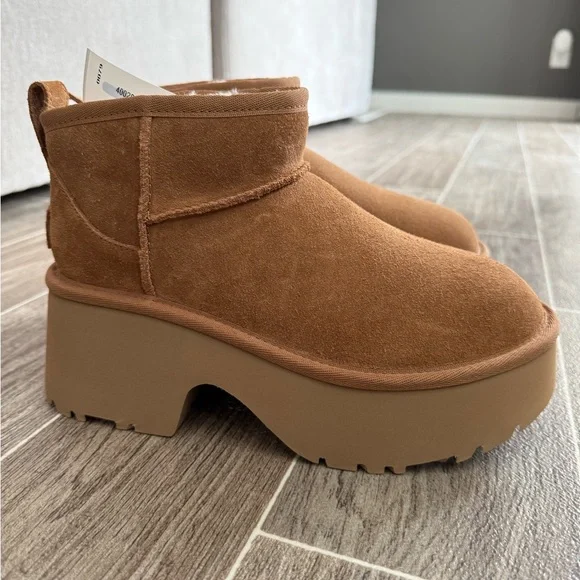 Cozy Tan Platform Ankle Boots - Picture 3 of 6
